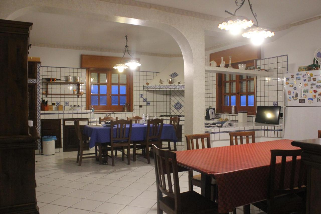 La Casa Di Bia Acomodação com café da manhã Corleone Exterior foto