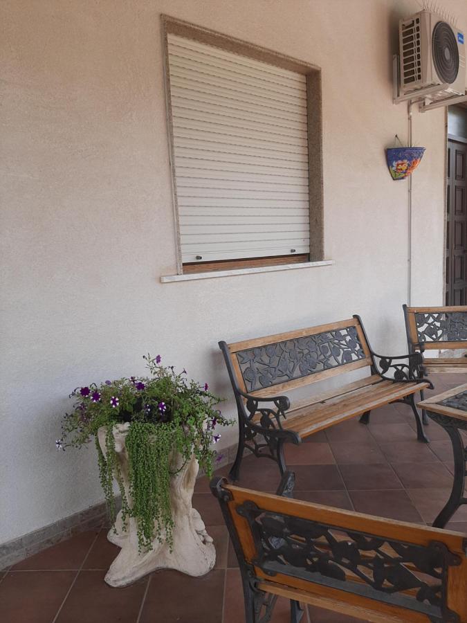 La Casa Di Bia Acomodação com café da manhã Corleone Exterior foto